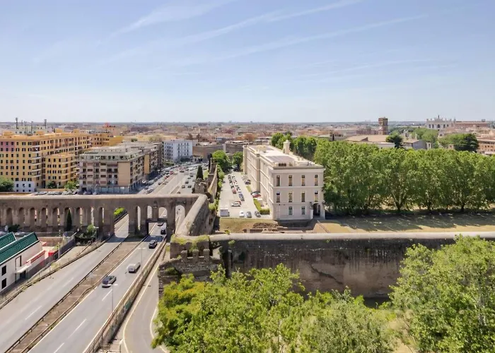 Bellavista - Due Fermate Di Metro Per Colosseo Fori Imperiali *